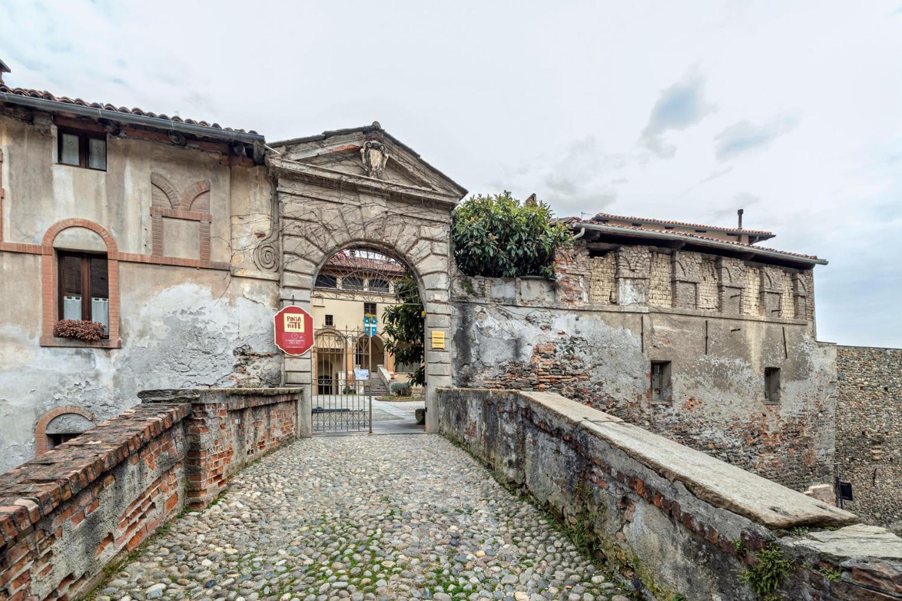 Appartamento Palazzo Dei Duchi 아비글리아나 외부 사진